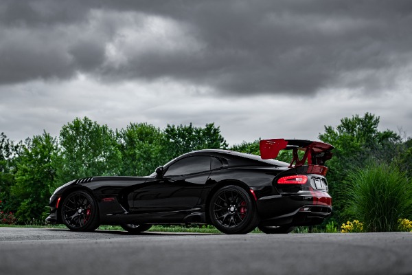 Used-2017-Dodge-Viper-ACR-128-EDITION-289-MILES--EXTREME-AERO-PKG-SIGNED-BY-FACTORY