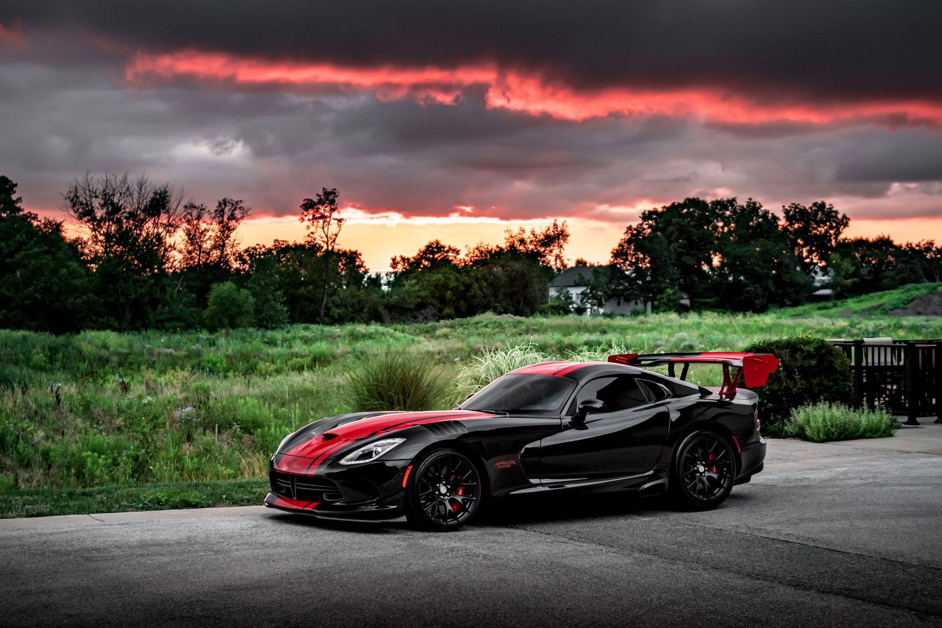 Used-2017-Dodge-Viper-ACR-128-EDITION-289-MILES--EXTREME-AERO-PKG-SIGNED-BY-FACTORY