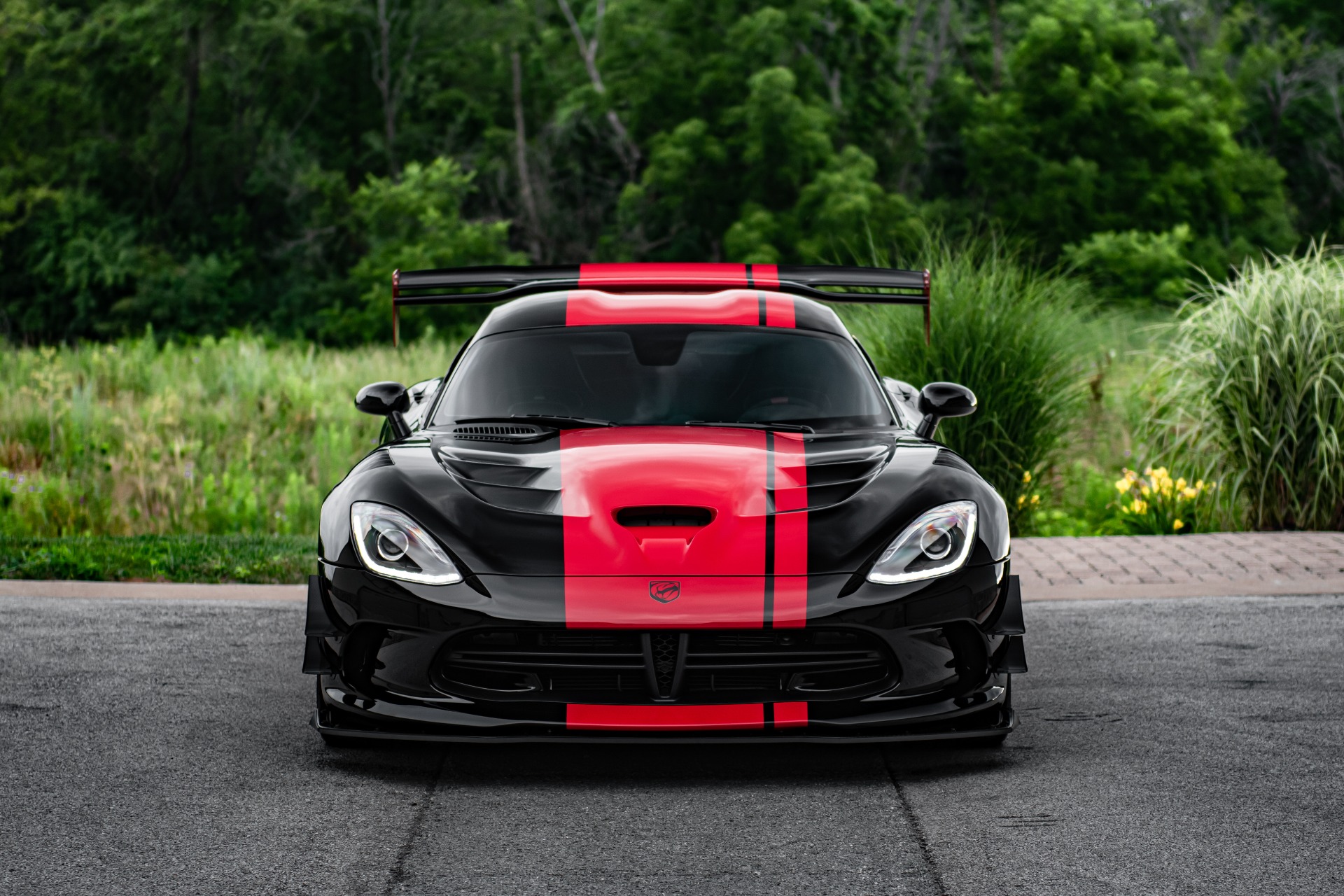 Used-2017-Dodge-Viper-ACR-128-EDITION-289-MILES--EXTREME-AERO-PKG-SIGNED-BY-FACTORY