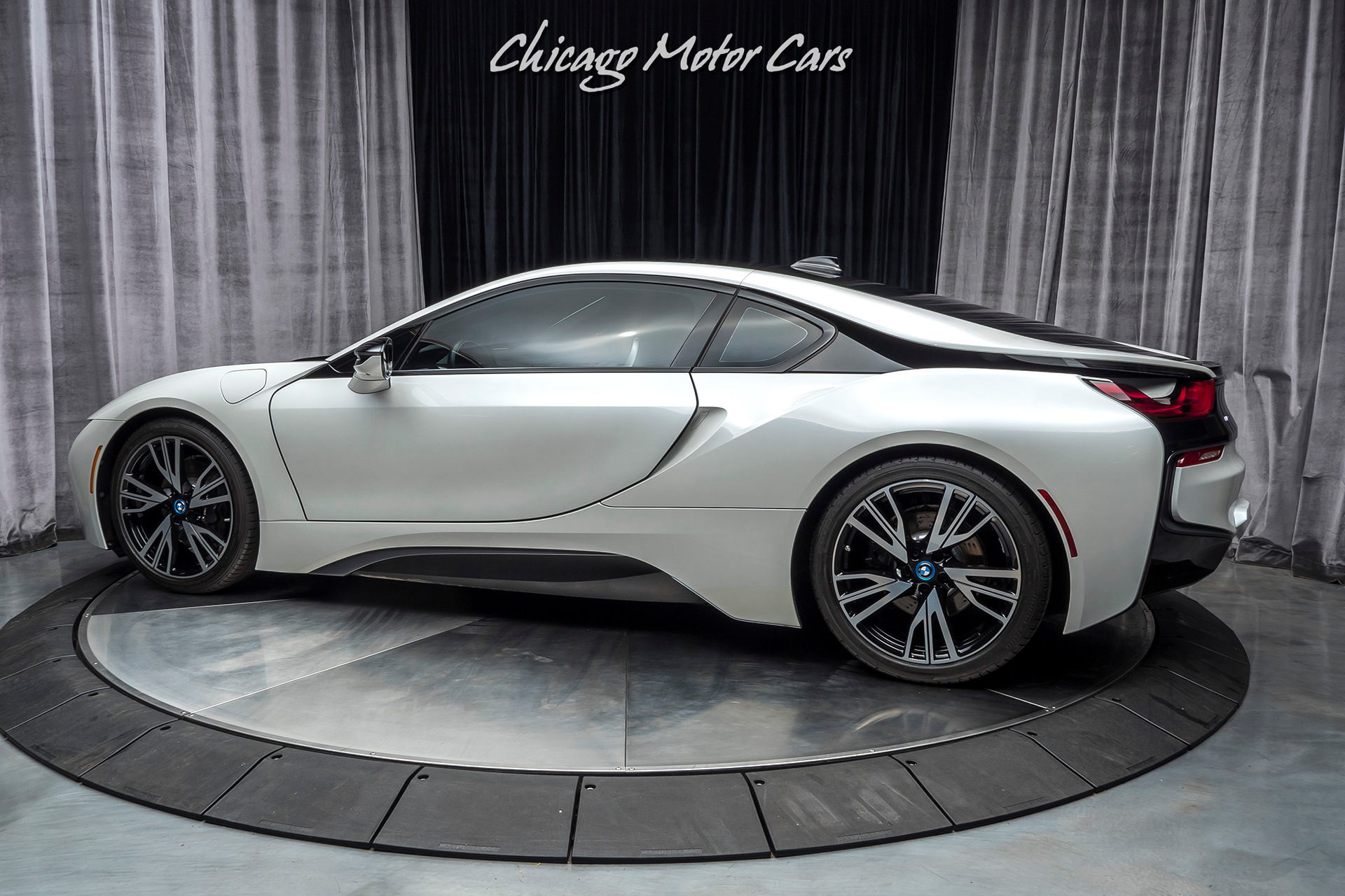 Used-2016-BMW-i8-Giga-World-Coupe-MSRP-145K-1-Owner