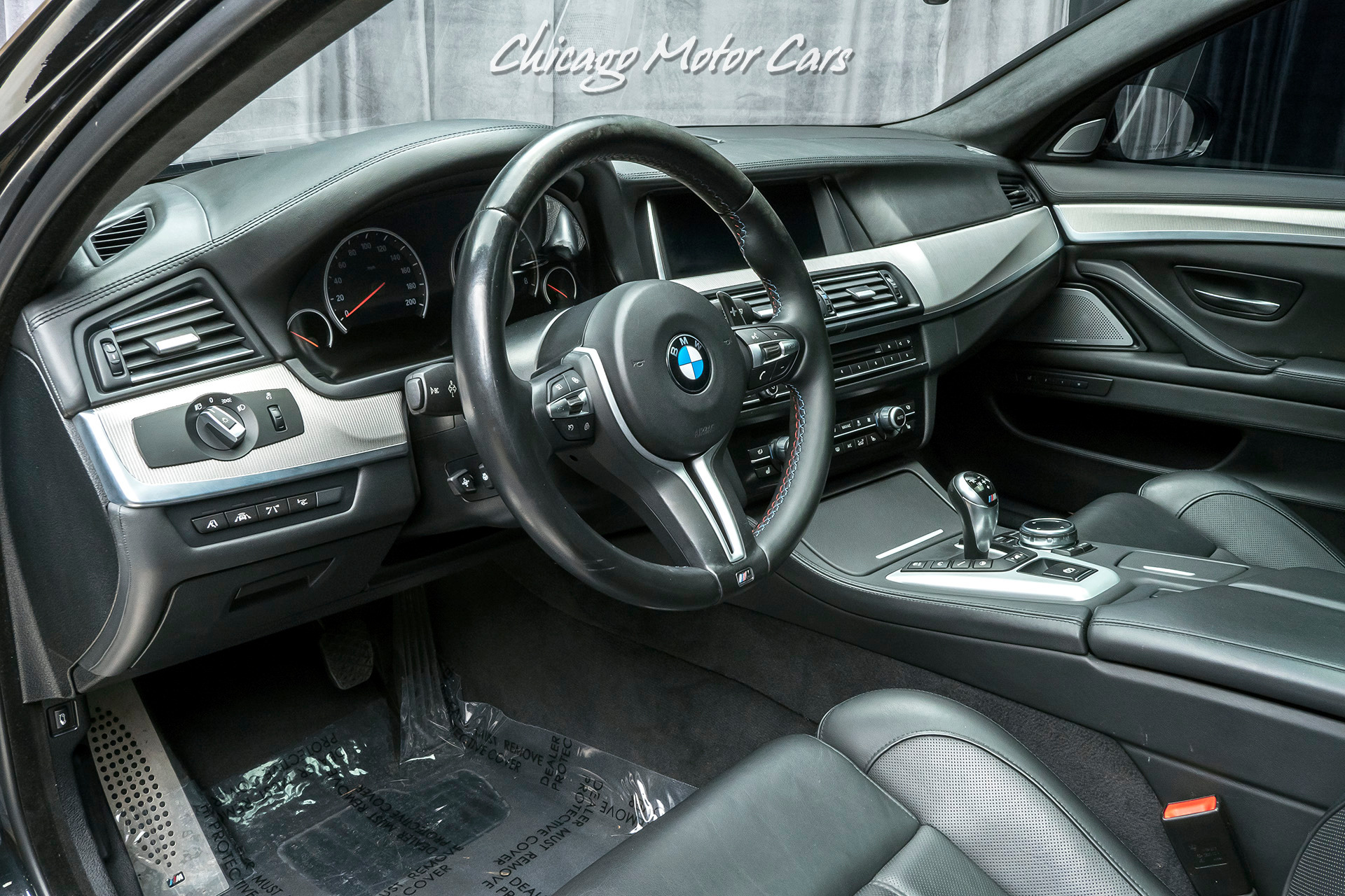 2010 BMW M5 Sedan Interior Photos