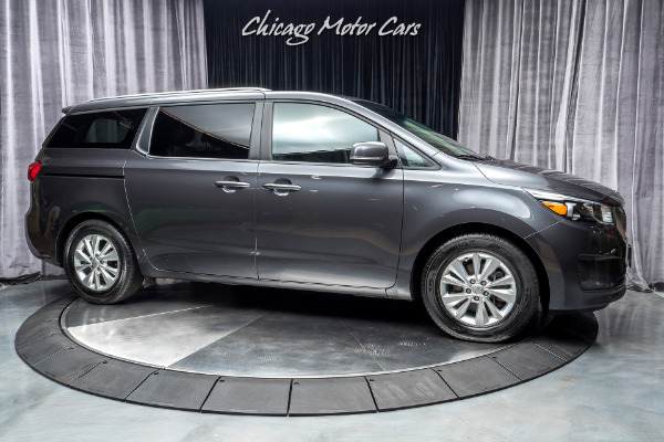 Used 2017 Kia Sedona Sedona LX Mini-Van for sale Sold at Chicago Motor Cars in West Chicago IL 60185 6