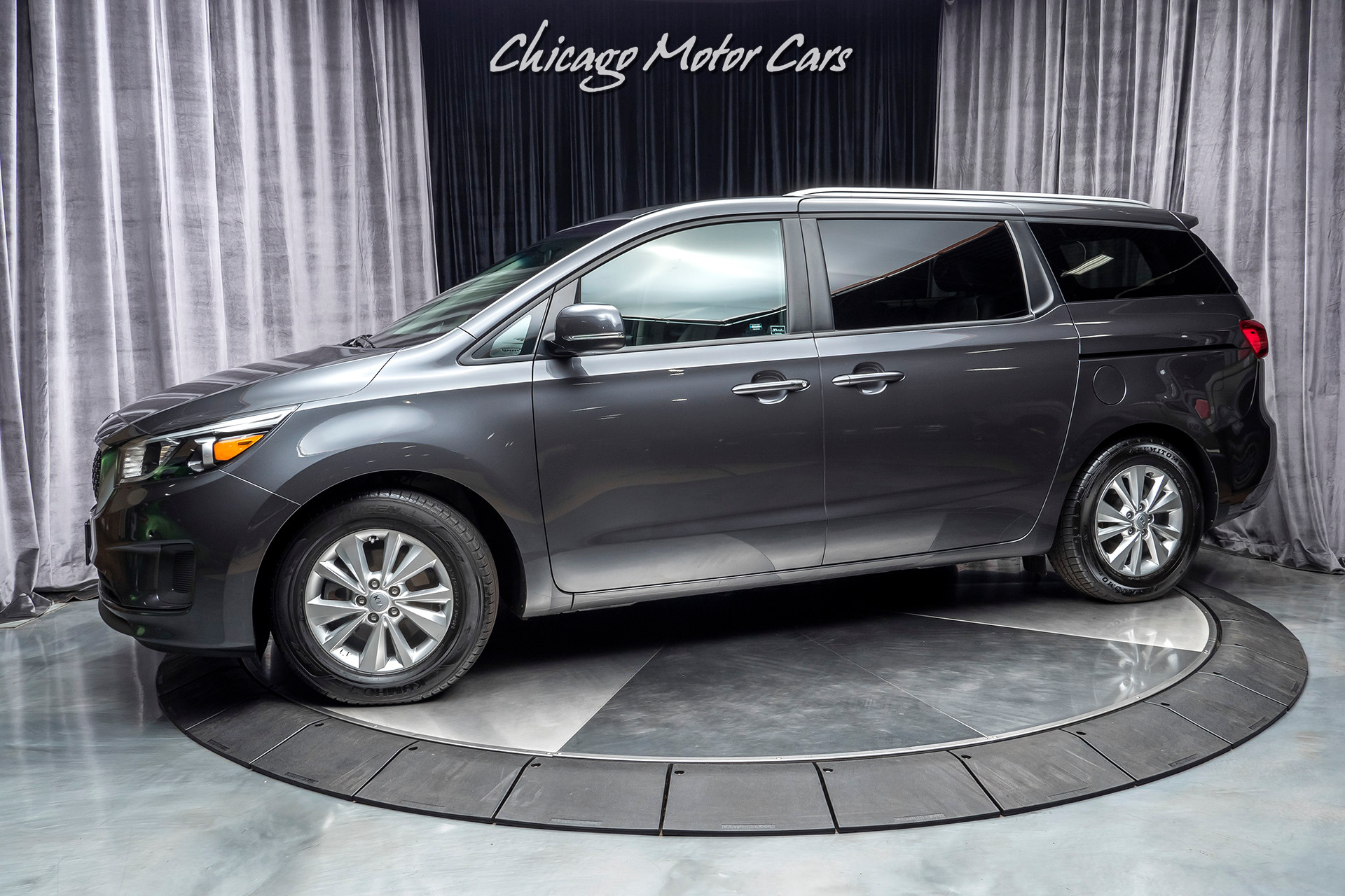 Used 2017 Kia Sedona Sedona LX Mini-Van for sale Sold at Chicago Motor Cars in West Chicago IL 60185 1