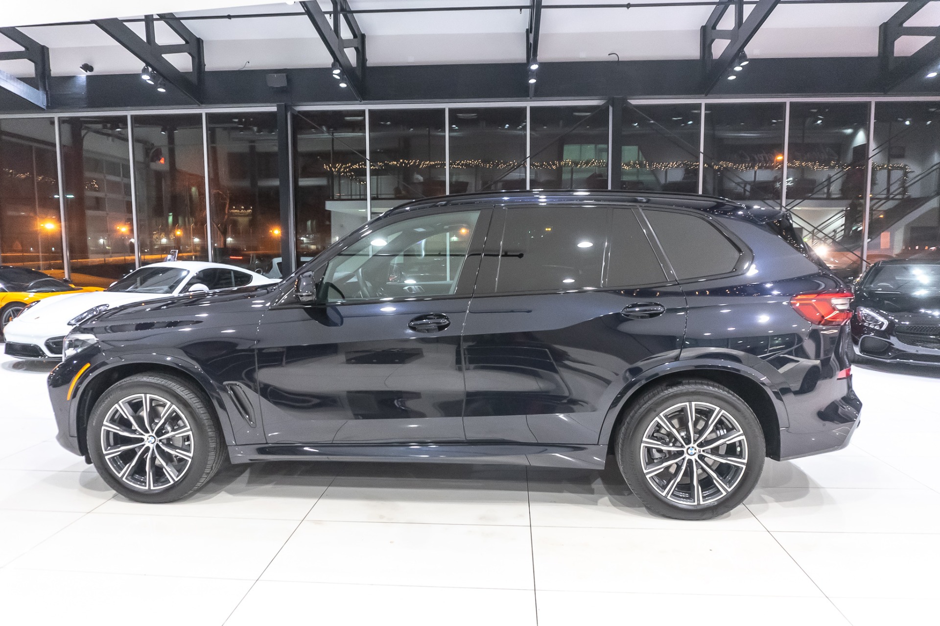 Used-2019-BMW-X5-xDrive40i-SUV-M-SPORT-PREMIUM-2-PACKAGE-PARK-ASSIST