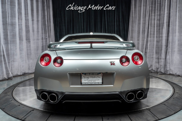 Used 2014 Nissan GT-R Premium Coupe Serviced! AFTERMARKET EXHAUST! for sale Sold at Chicago Motor Cars in West Chicago IL 60185 4