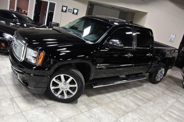 New-2009-GMC-Sierra-1500-Denali