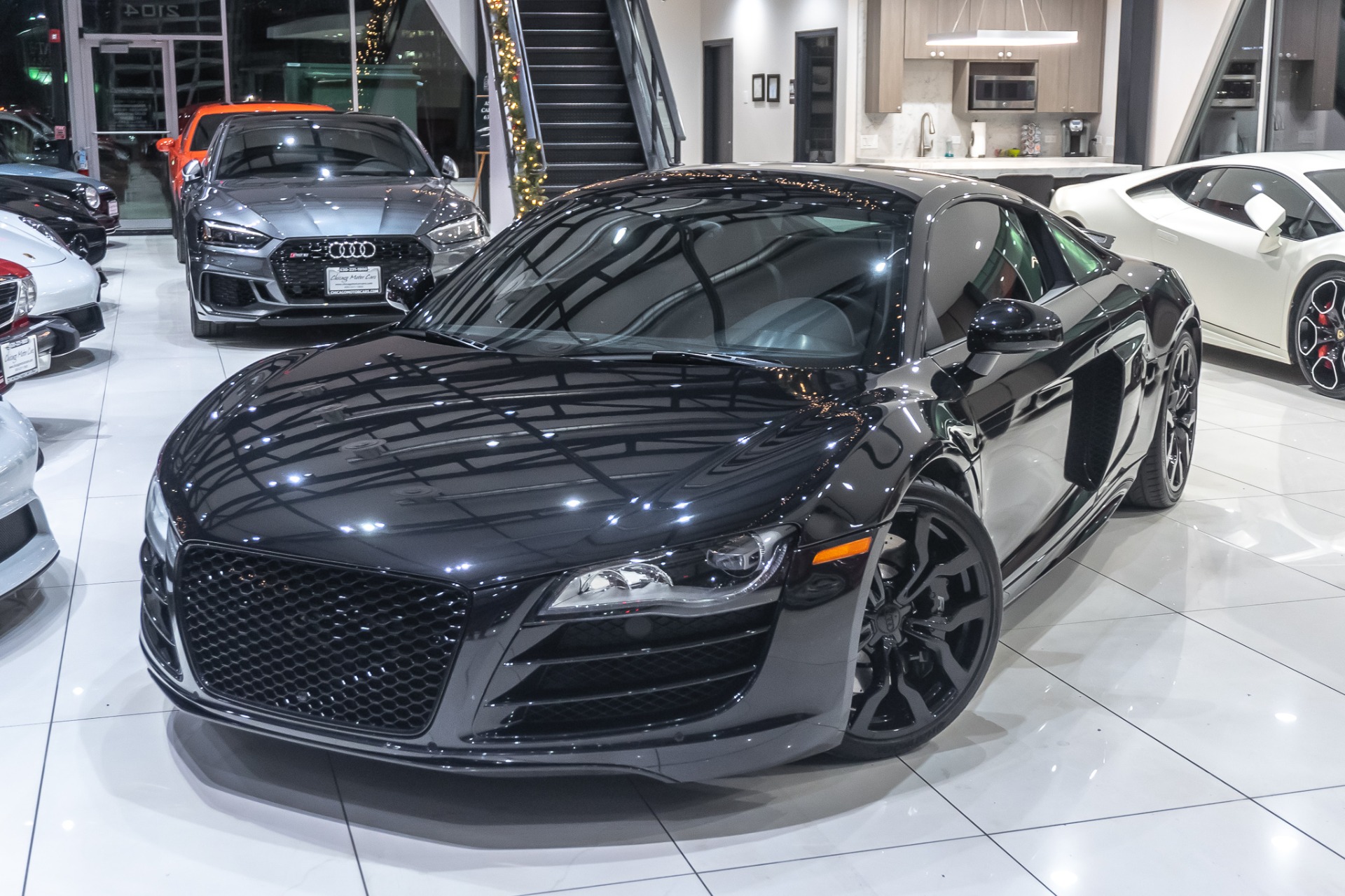 Used-2012-Audi-R8-52L-QUATTRO-Coupe-6-SPEED-CARBON-PKG-LEATHER-PKG-FABSPEED-EXHAUST-UPGRADES