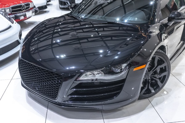 Used 2012 Audi R8 5.2L QUATTRO Coupe 6-SPEED! CARBON PKG! LEATHER PKG! FABSPEED EXHAUST! UPGRADES! for sale Sold at Chicago Motor Cars in West Chicago IL 60185 5