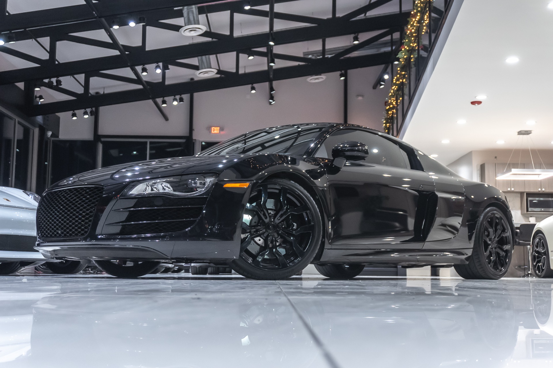 Used-2012-Audi-R8-52L-QUATTRO-Coupe-6-SPEED-CARBON-PKG-LEATHER-PKG-FABSPEED-EXHAUST-UPGRADES