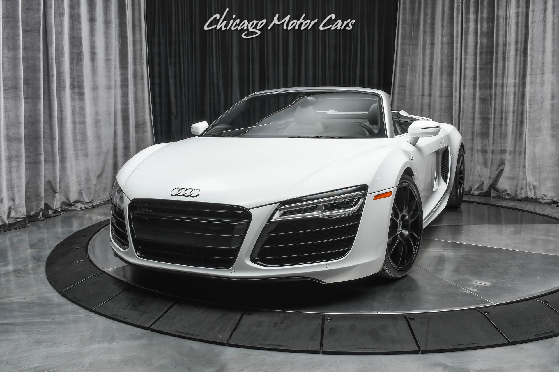 Used-2014-Audi-R8-52-V10-Quattro-Spyder-LOW-Miles-FULL-Leather-Pkg-Carbon-Inlays-LOADED