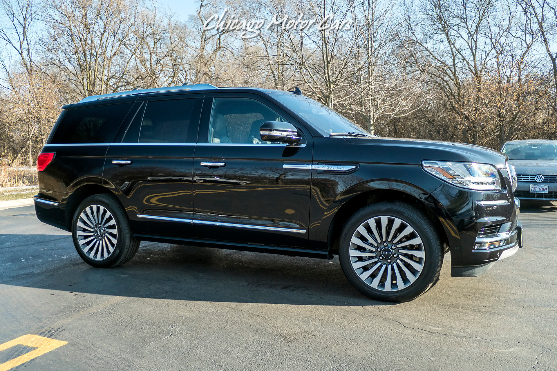 Used-2019-Lincoln-Navigator-Reserve-4X4-SUV-Perfect-Position-Seating-with-Active-Motion