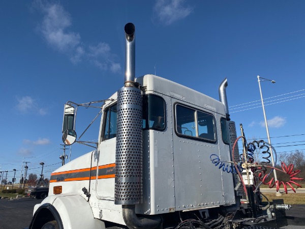 Used-2004-Kenworth-T800W