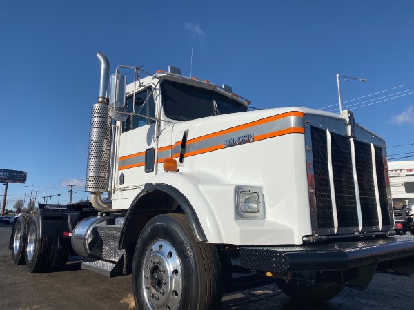 Used 2004 Kenworth T800W for sale Sold at Chicago Motor Cars in West Chicago IL 60185 3