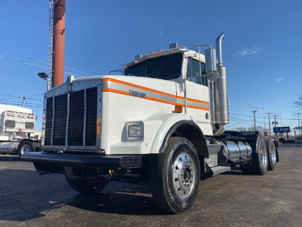 Used 2004 Kenworth T800W for sale Sold at Chicago Motor Cars in West Chicago IL 60185 4