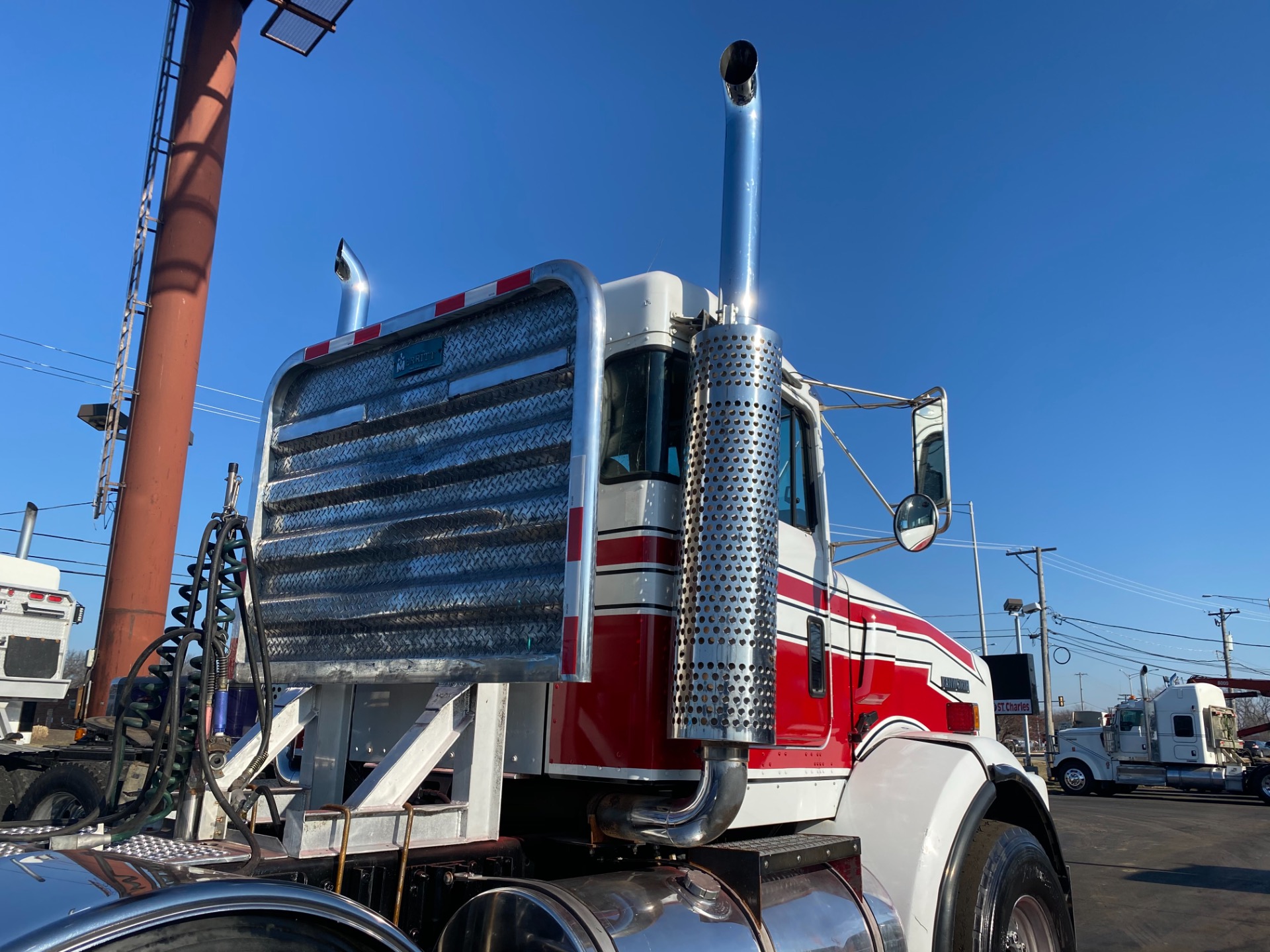 Used-2004-Kenworth-T800W