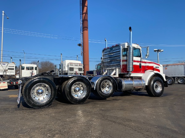 Used 2004 Kenworth T800W for sale Sold at Chicago Motor Cars in West Chicago IL 60185 4