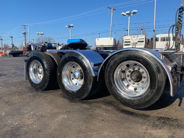 Used-2004-Kenworth-T800W