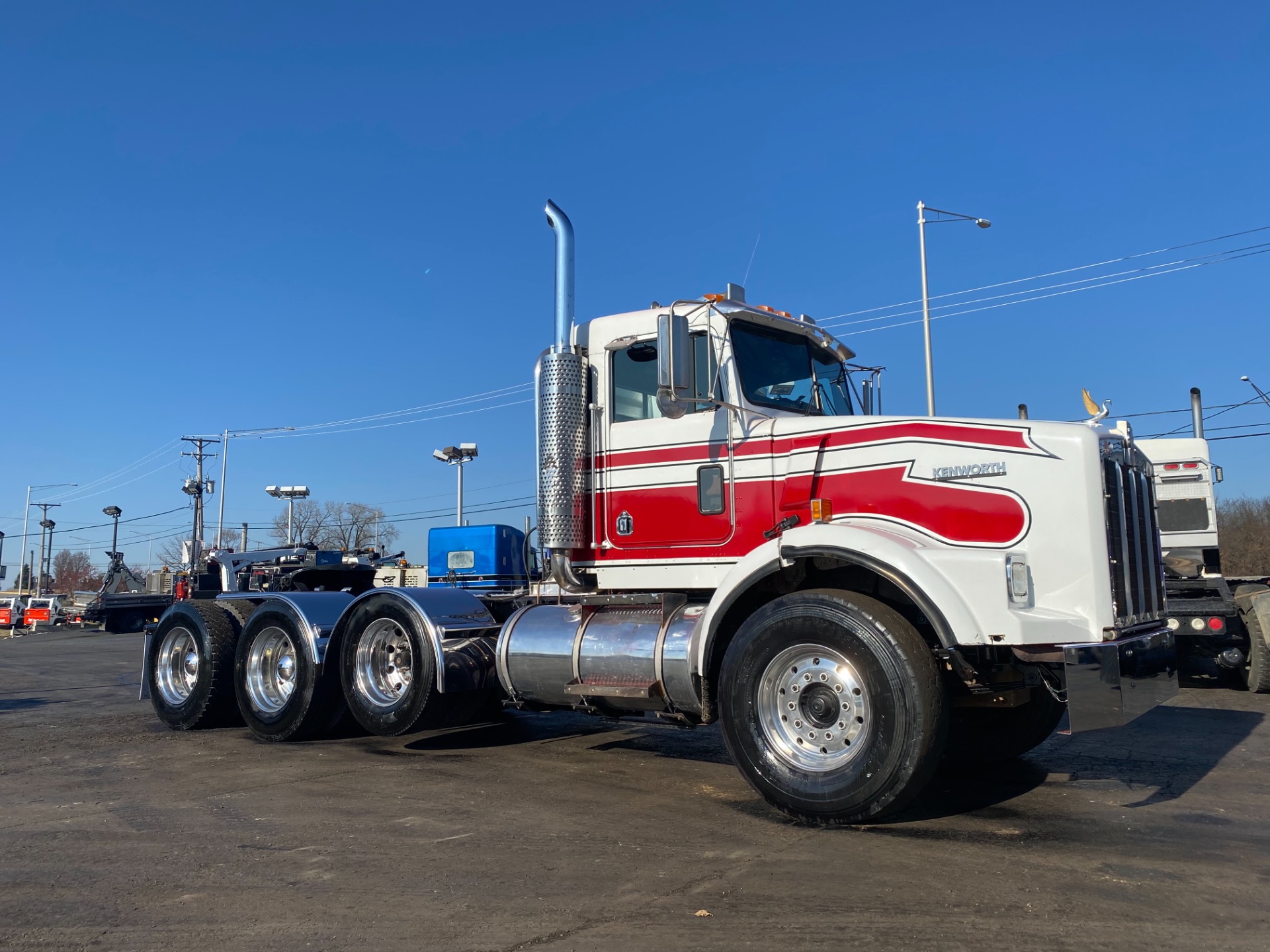 Used-2004-Kenworth-T800W