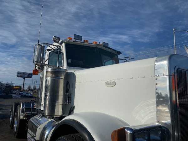 Used 1999 Peterbilt 379 T/A Heavy Haul for sale Sold at Chicago Motor Cars in West Chicago IL 60185 4