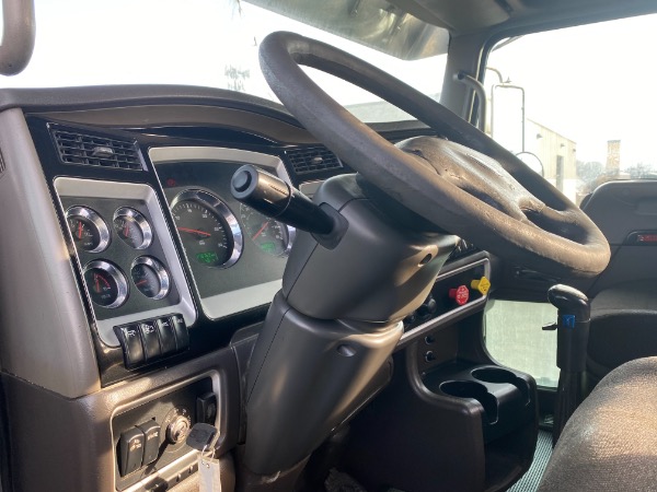 Used-2007-Kenworth-W900