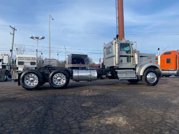 Used 2007 Kenworth W900 for sale Sold at Chicago Motor Cars in West Chicago IL 60185 4