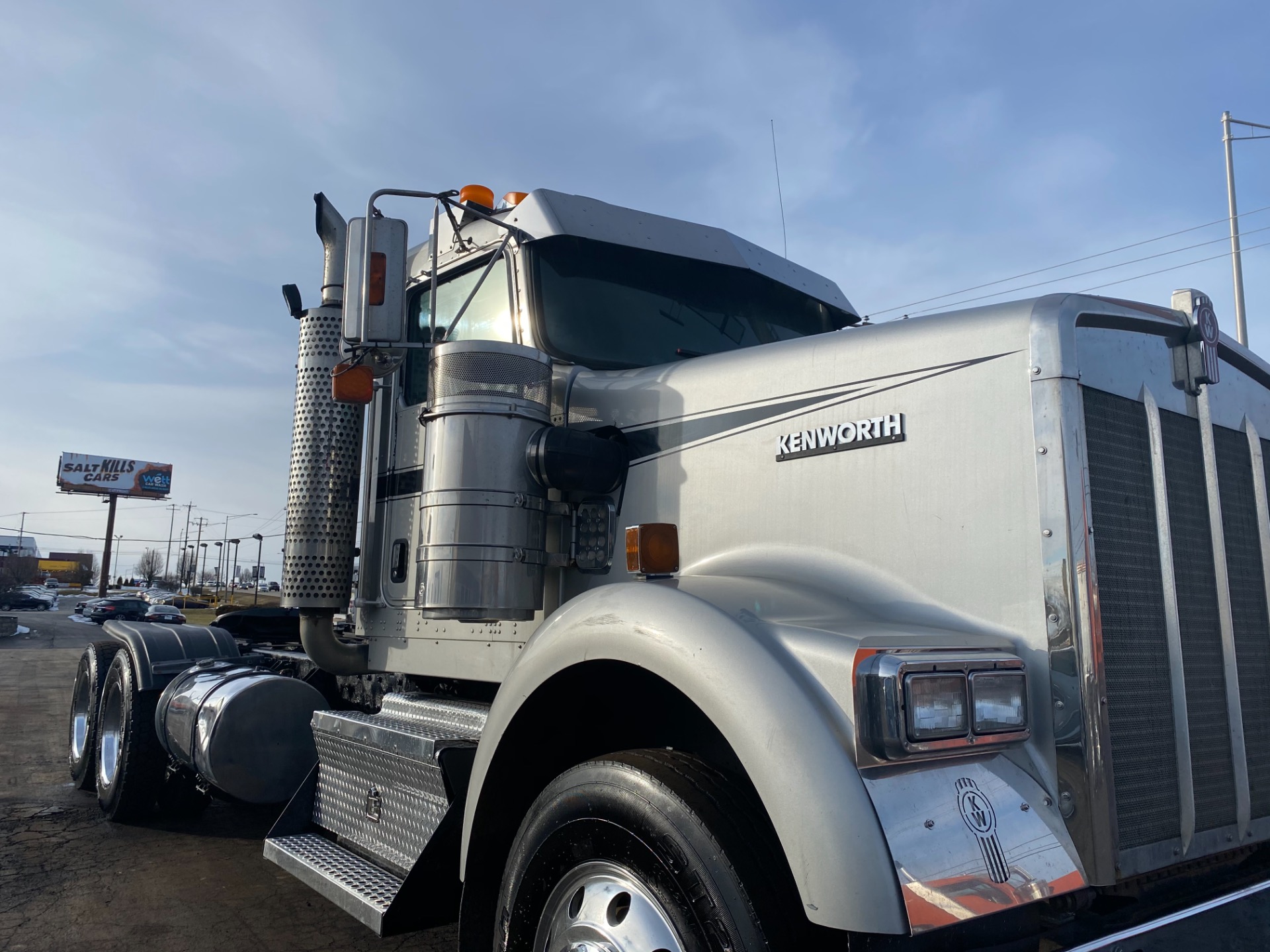 Used-2007-Kenworth-W900