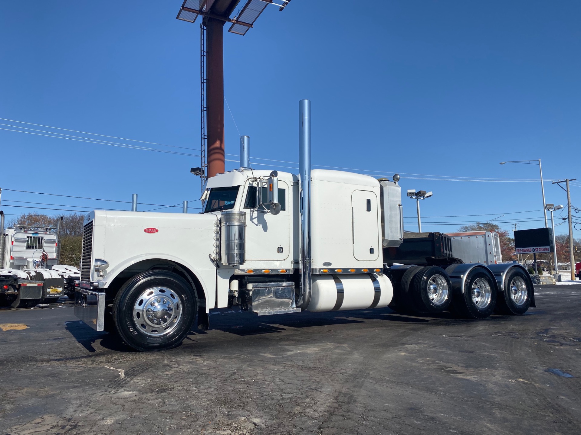 Used-2004-Peterbilt-379EXHD