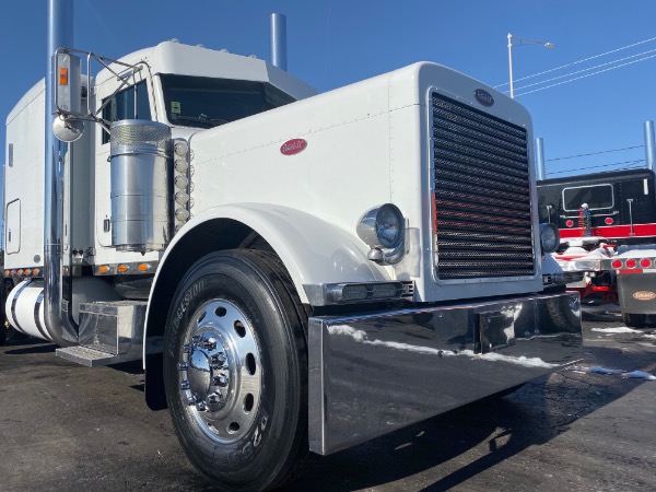 Used 2004 Peterbilt 379EXHD for sale Sold at Chicago Motor Cars in West Chicago IL 60185 5