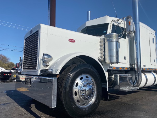 Used 2004 Peterbilt 379EXHD for sale Sold at Chicago Motor Cars in West Chicago IL 60185 6