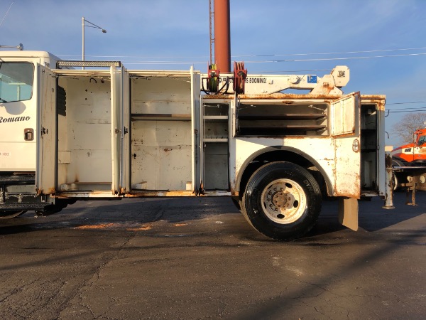 Used-2002-Freightliner-FL70