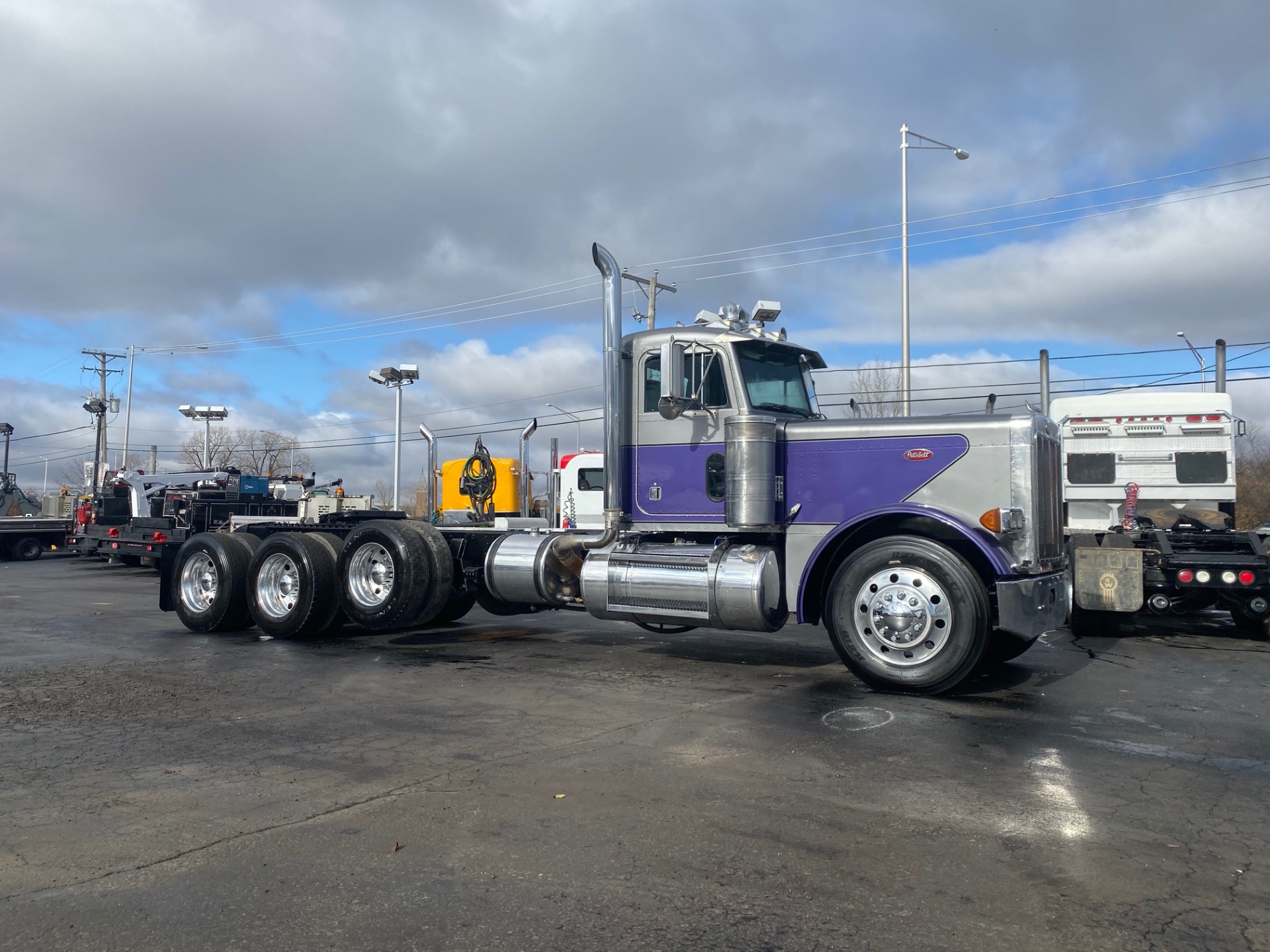 Used-1993-Peterbilt-379