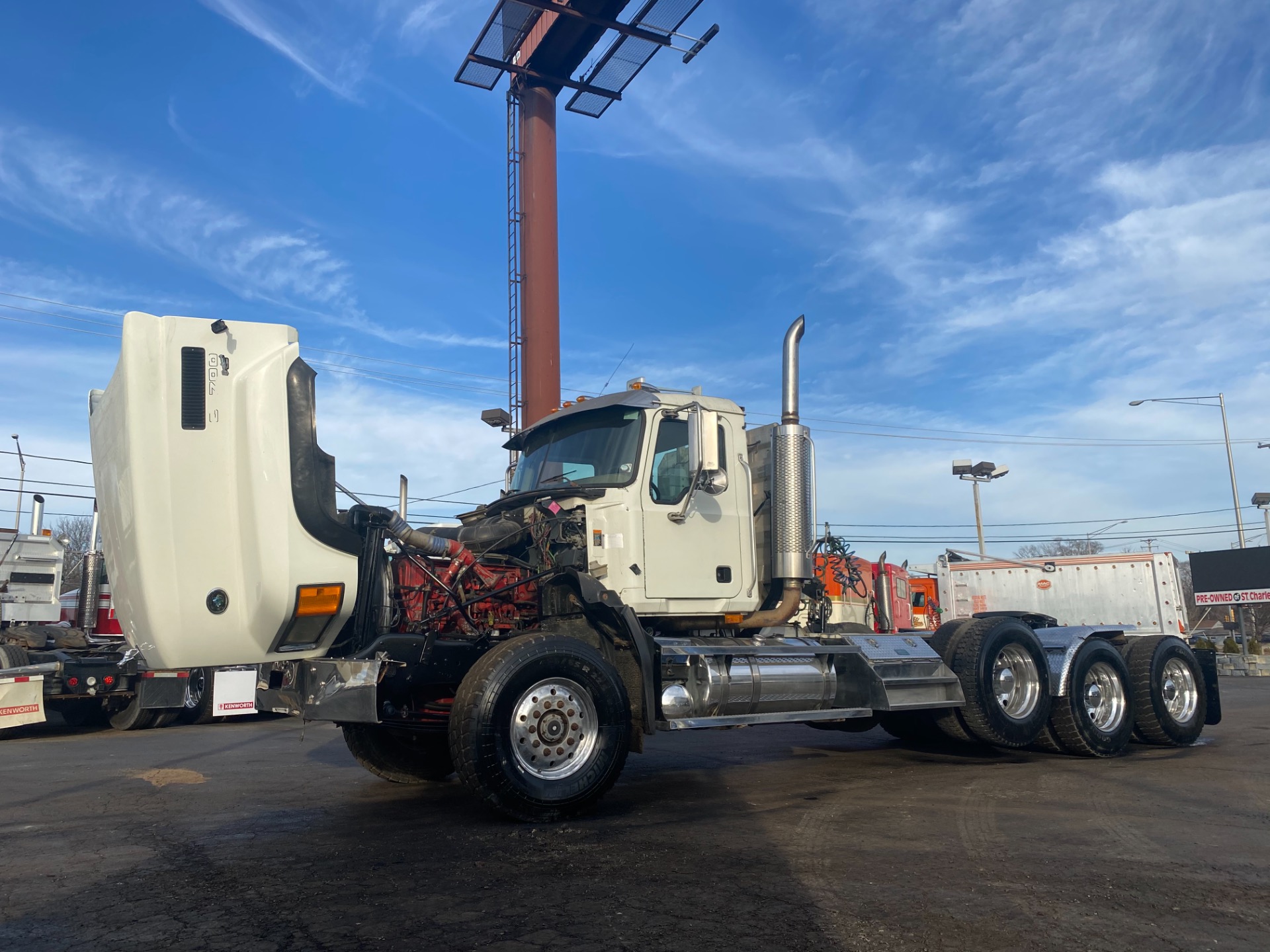 Used-2007-Mack-CL733-Day-Cab-Truck-Tractor