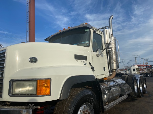 Used 2007 Mack CL733 Day Cab Truck Tractor for sale Sold at Chicago Motor Cars in West Chicago IL 60185 5