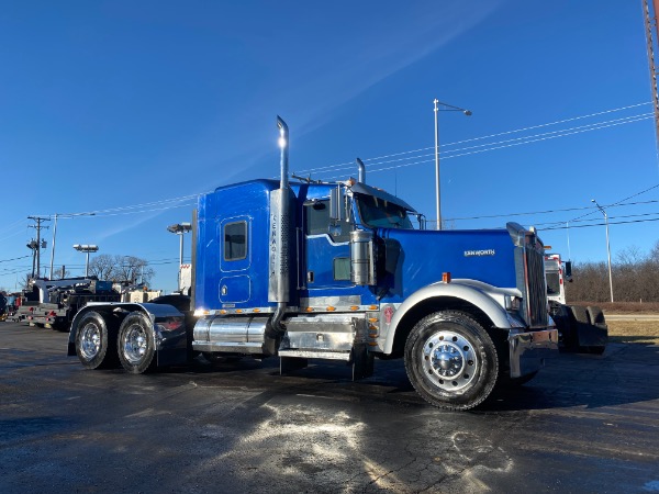 Used 2007 Kenworth W900 Sleeper Truck Tractor for sale Sold at Chicago Motor Cars in West Chicago IL 60185 2