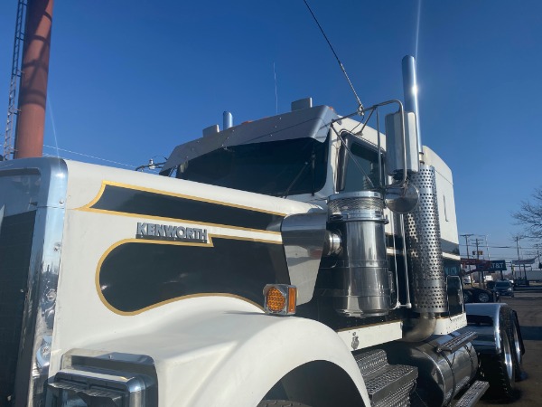 Used 1996 Kenworth W900 for sale Sold at Chicago Motor Cars in West Chicago IL 60185 6