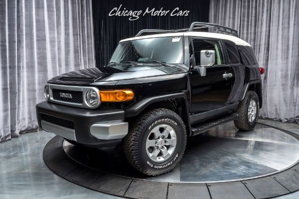 Used 2014 Toyota FJ Cruiser SUV UPGRADE & CONVENIENCE PACKAGES! for sale Sold at Chicago Motor Cars in West Chicago IL 60185 2