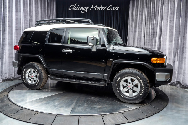 Used 2014 Toyota FJ Cruiser SUV UPGRADE & CONVENIENCE PACKAGES! for sale Sold at Chicago Motor Cars in West Chicago IL 60185 6