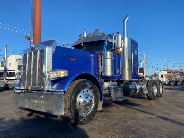 Used-2014-Peterbilt-389