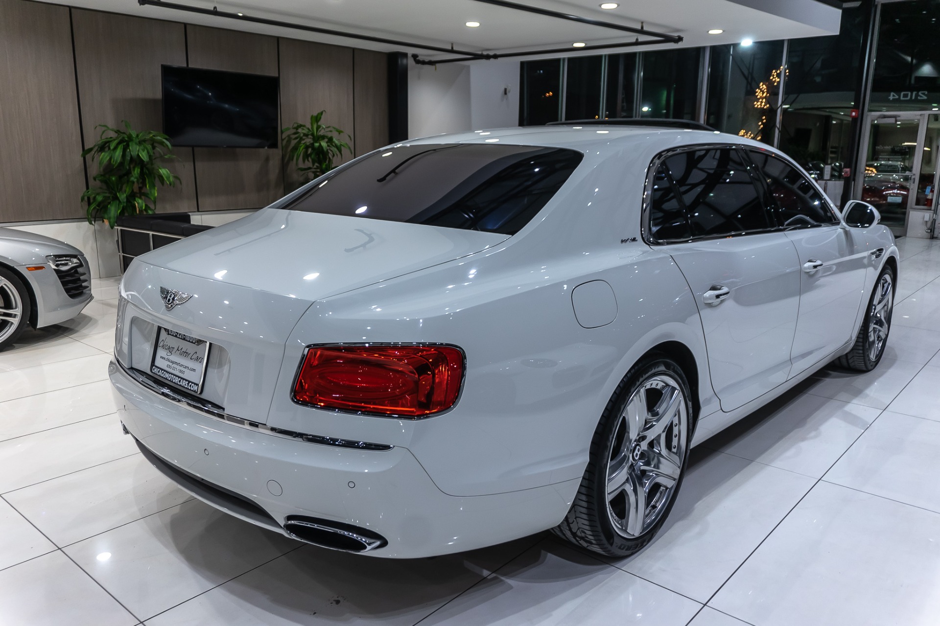 Used-2014-Bentley-Flying-Spur-W12-Sedan-LOADED-Glacier-White