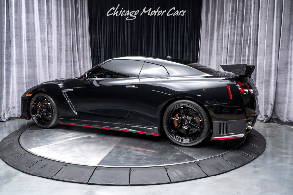 Used 2018 Nissan GT-R NISMO Coupe SUPER RARE EXAMPLE! ONLY 108 MILES! for sale Sold at Chicago Motor Cars in West Chicago IL 60185 3