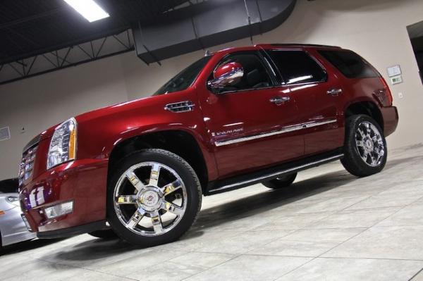 New-2009-Cadillac-Escalade-AWD