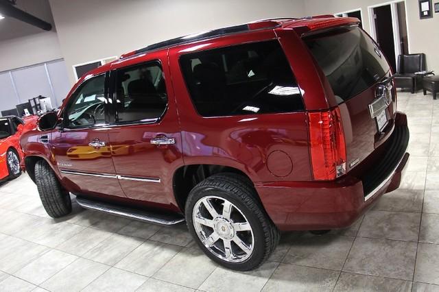 New-2009-Cadillac-Escalade-AWD