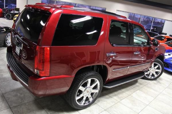 New-2009-Cadillac-Escalade-AWD