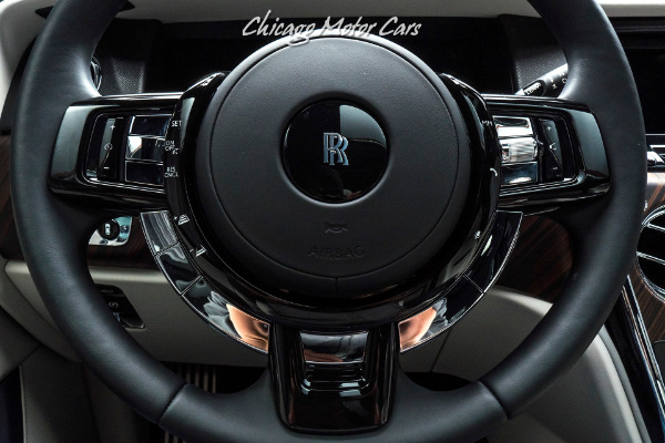 Used-2019-Rolls-Royce-Cullinan-SUV-Only-2500-Miles-RARE-Example-REAR-Seat-Entertainment