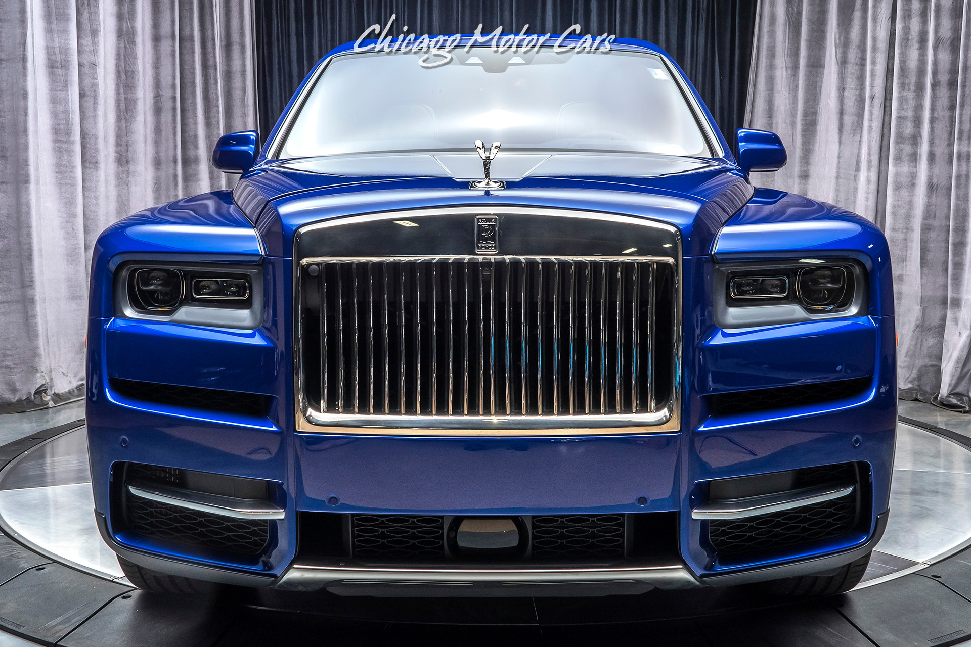 Used-2019-Rolls-Royce-Cullinan-SUV-Only-2500-Miles-RARE-Example-REAR-Seat-Entertainment