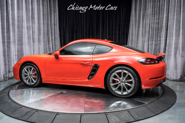 Used 2018 Porsche 718 Cayman S Coupe MSRP $81K+ 6-SPEED MANUAL! ONLY 2,200 MILES! for sale Sold at Chicago Motor Cars in West Chicago IL 60185 3