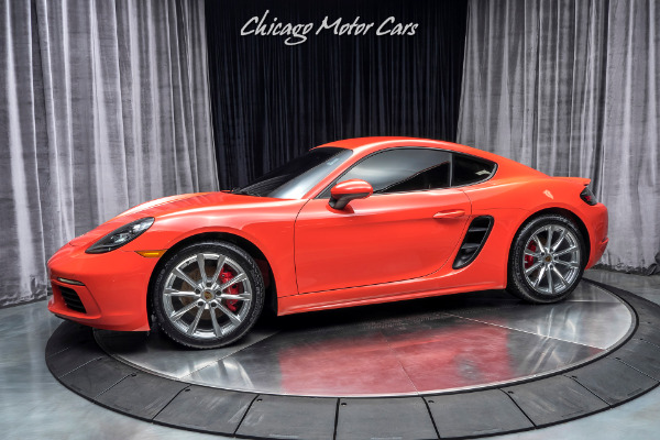 Used 2018 Porsche 718 Cayman S Coupe MSRP $81K+ 6-SPEED MANUAL! ONLY 2,200 MILES! for sale Sold at Chicago Motor Cars in West Chicago IL 60185 1