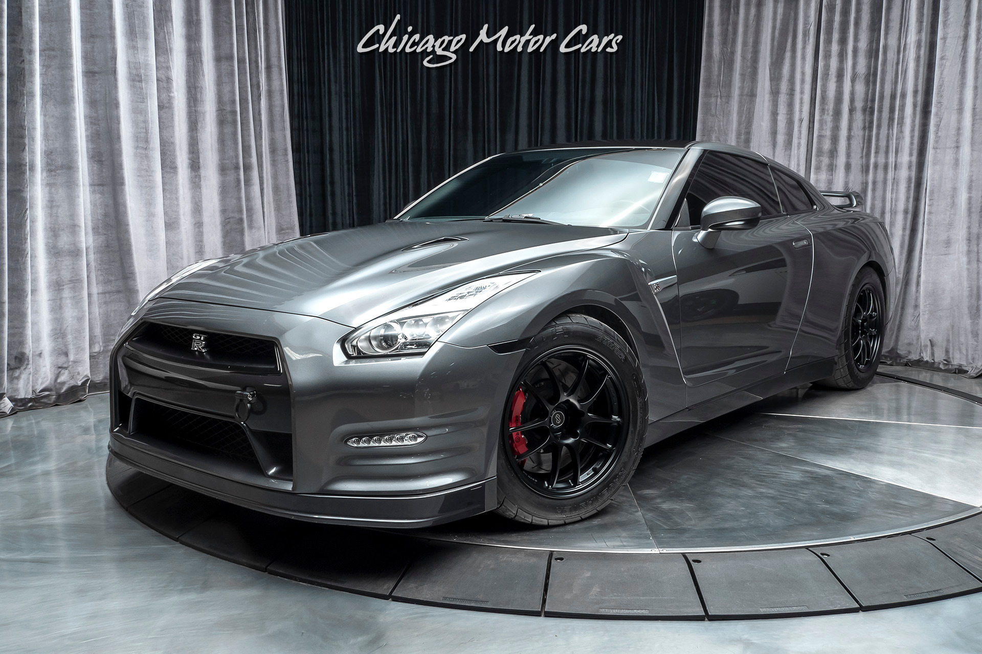 Used-2015-Nissan-GT-R-Premium-Coupe-AMS-ALPHA-7-PACKAGE-700-HORSEPOWER