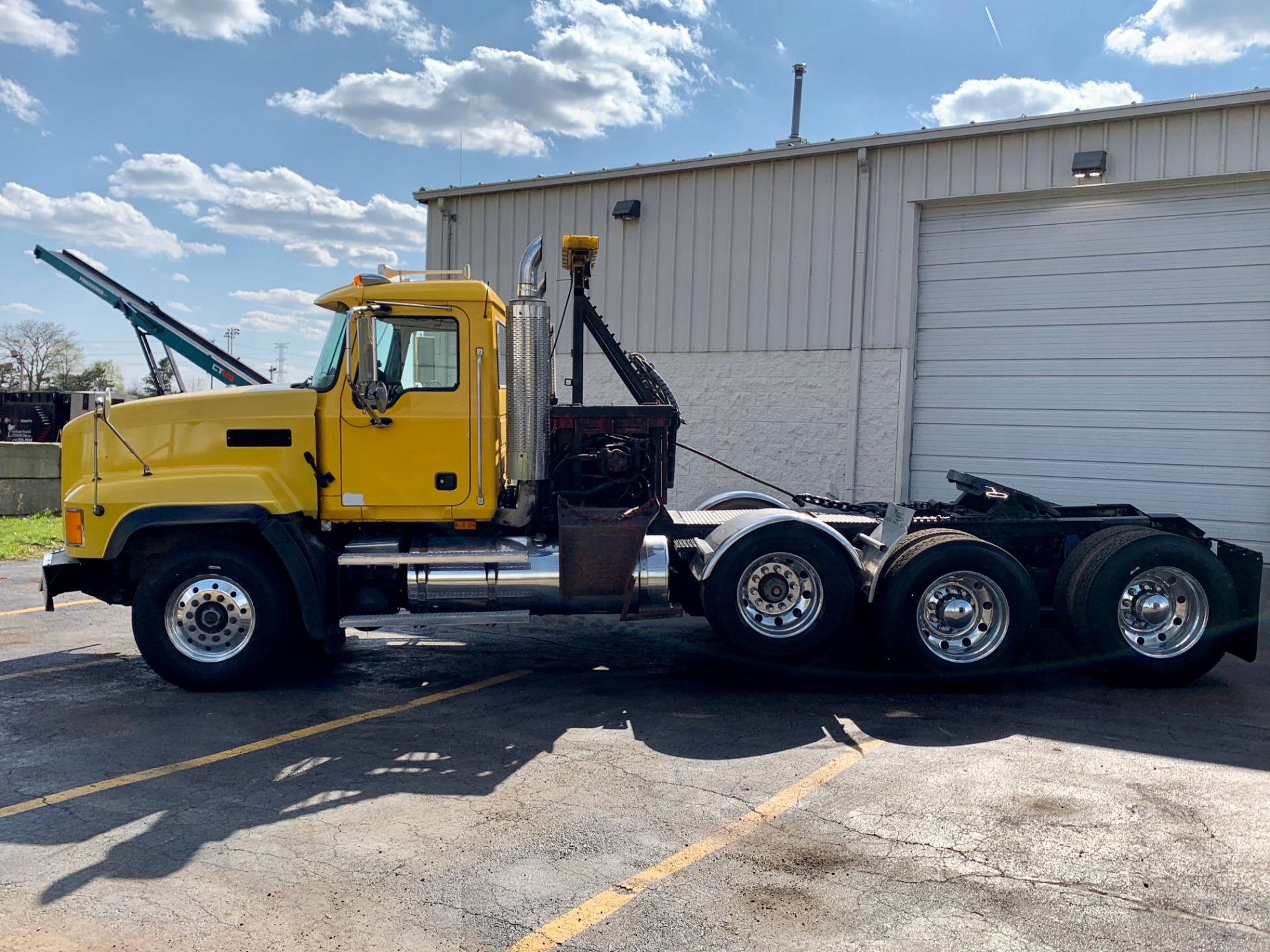 Used-2007-MACK-CL-733-Day-Cab---Cummins-ISX---VERY-NICE