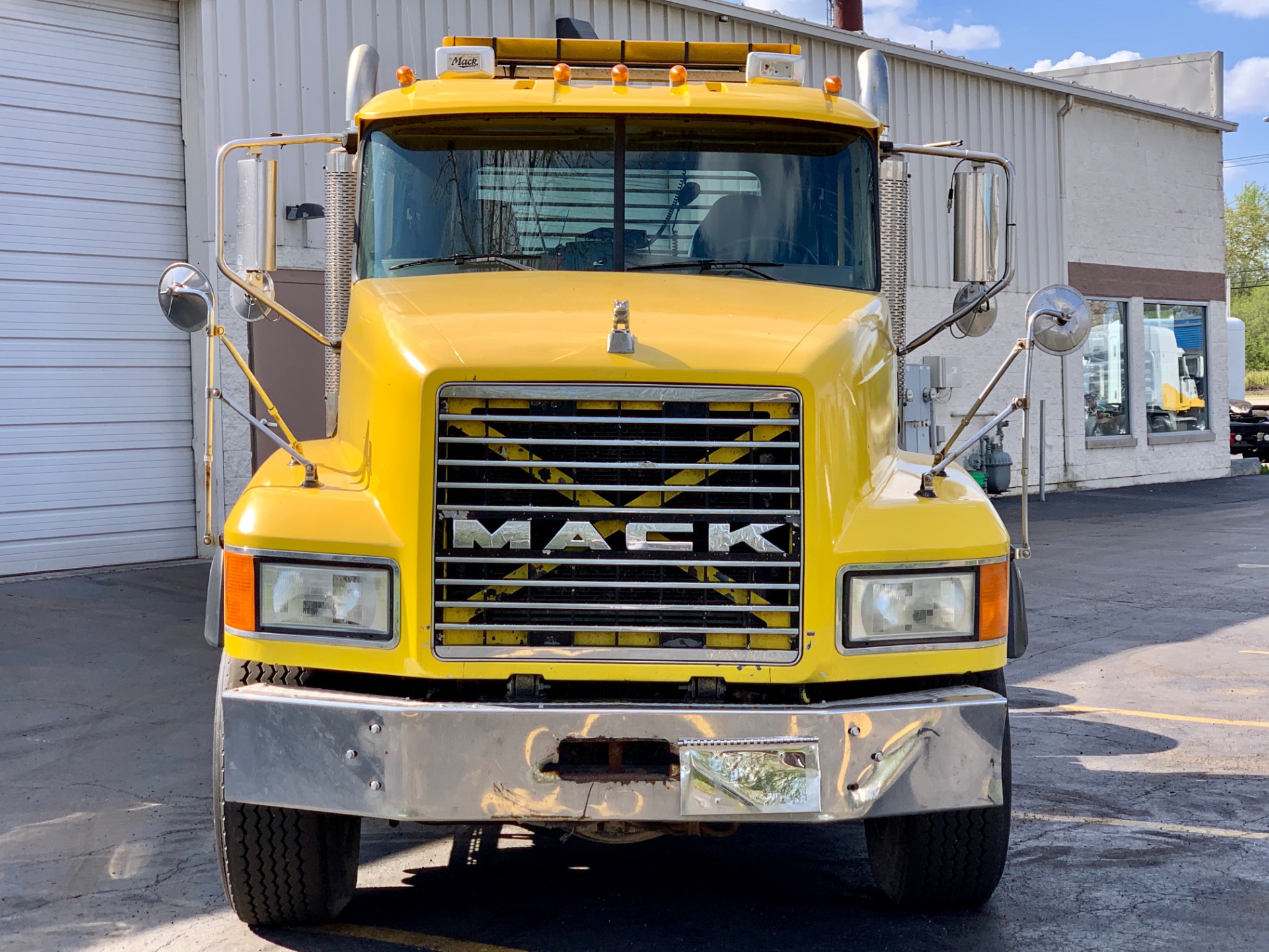 Used-2007-MACK-CL-733-Day-Cab---Cummins-ISX---VERY-NICE